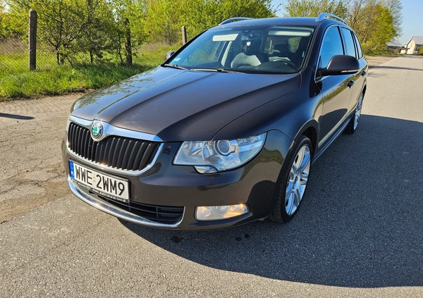 Skoda Superb cena 27900 przebieg: 301871, rok produkcji 2010 z Starogard Gdański małe 466